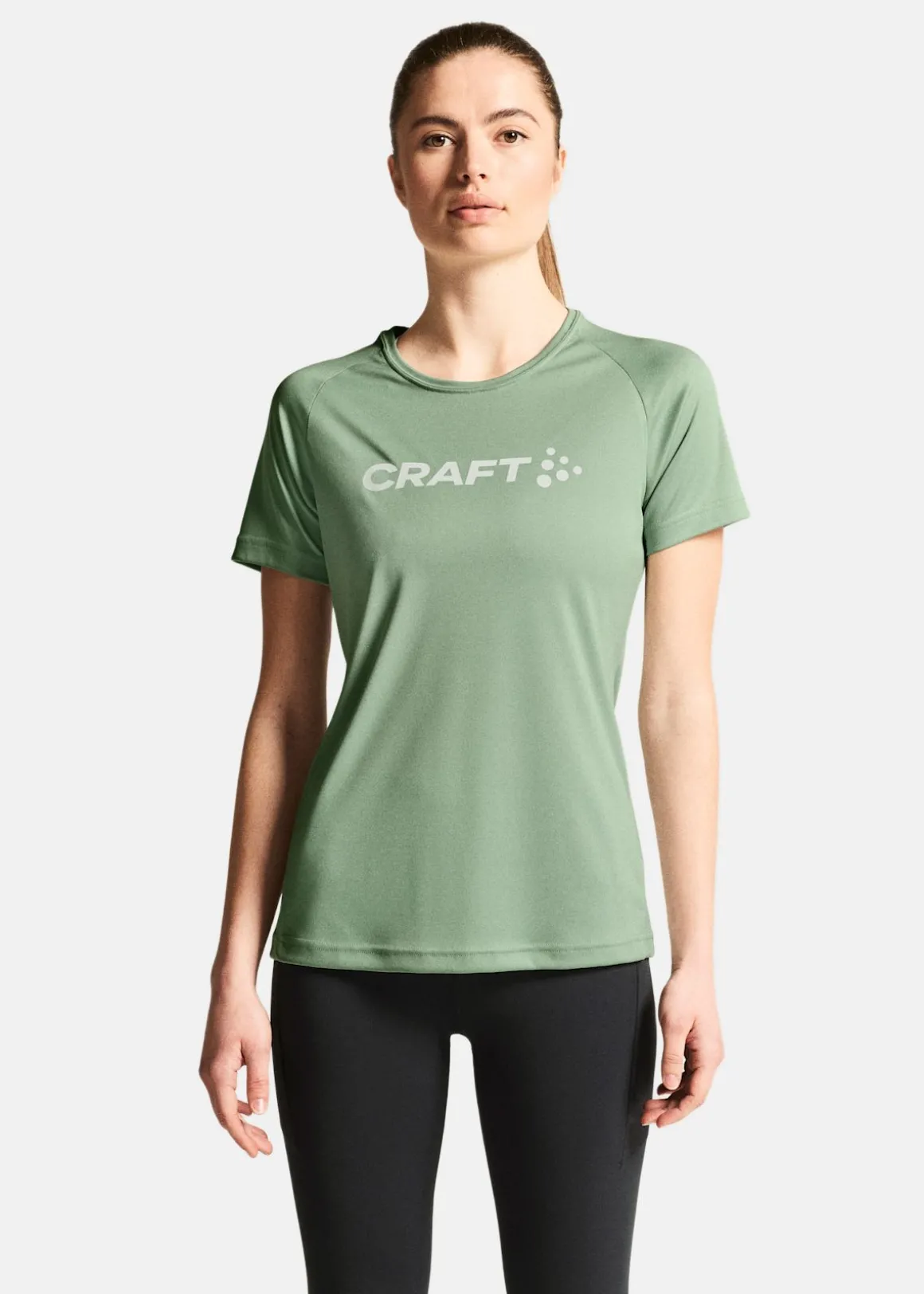 CORE ESSENCE LOGO TEE W