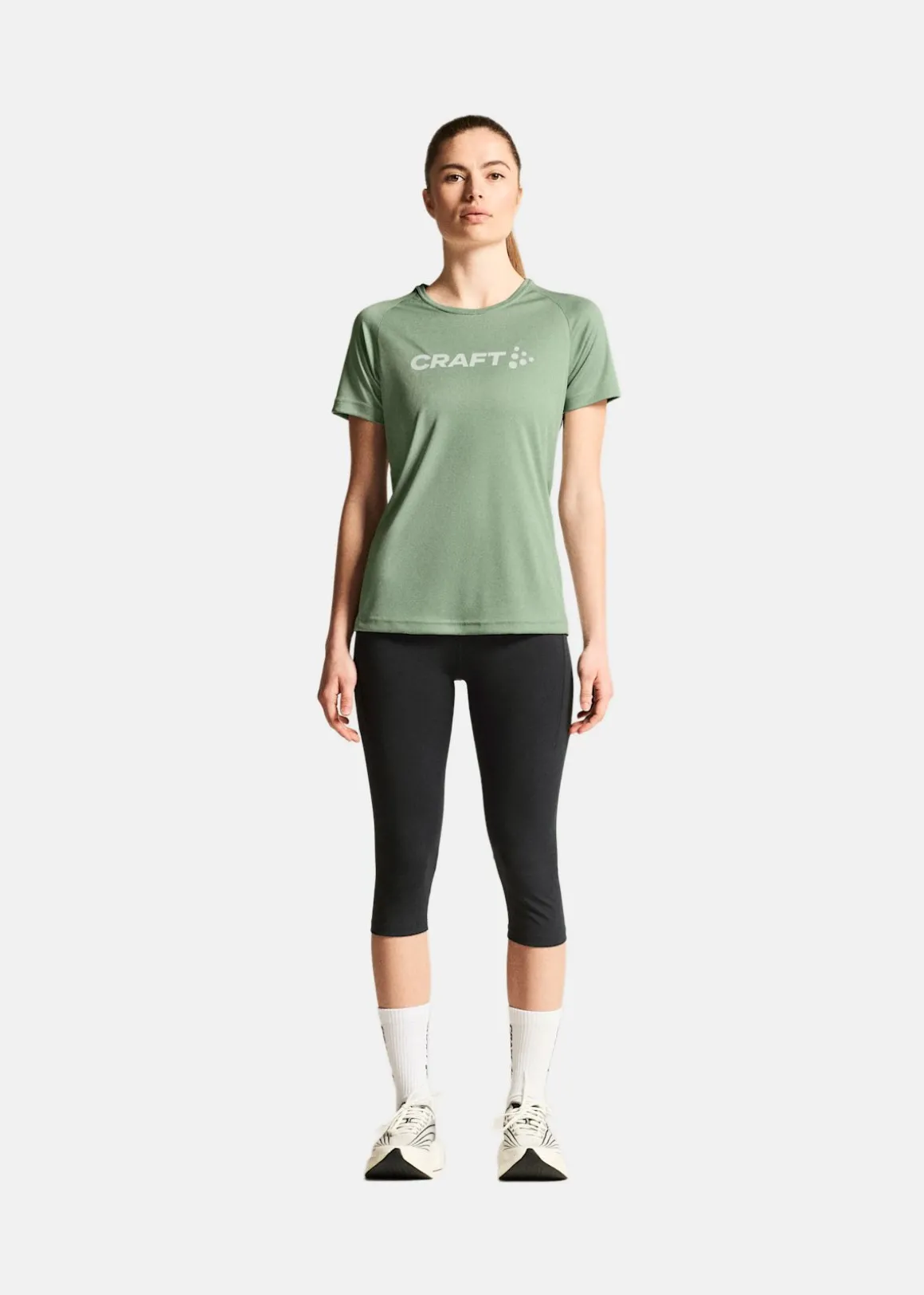 CORE ESSENCE LOGO TEE W