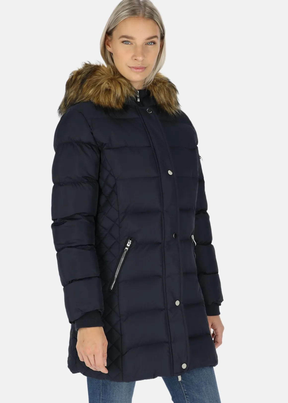 Emelie -2