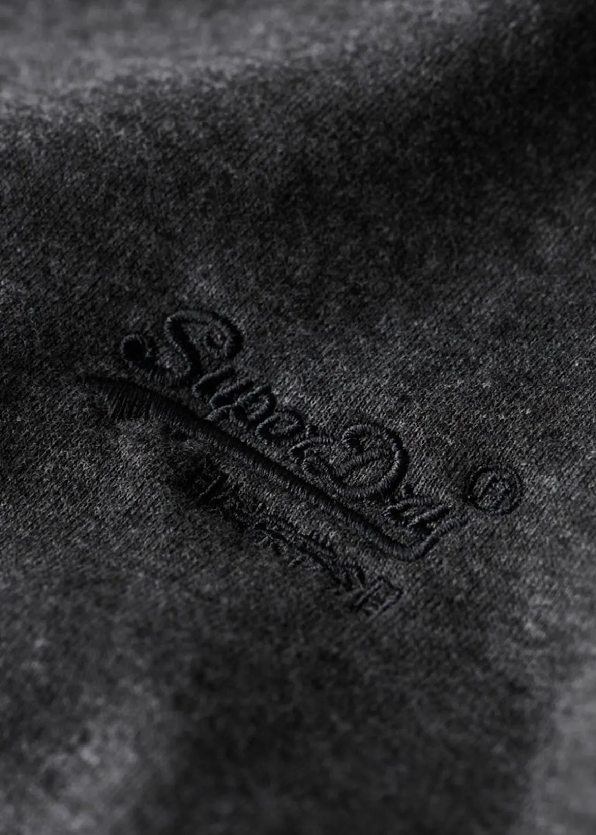 ESSENTIAL LOGO CREW SWEATSHIRT
