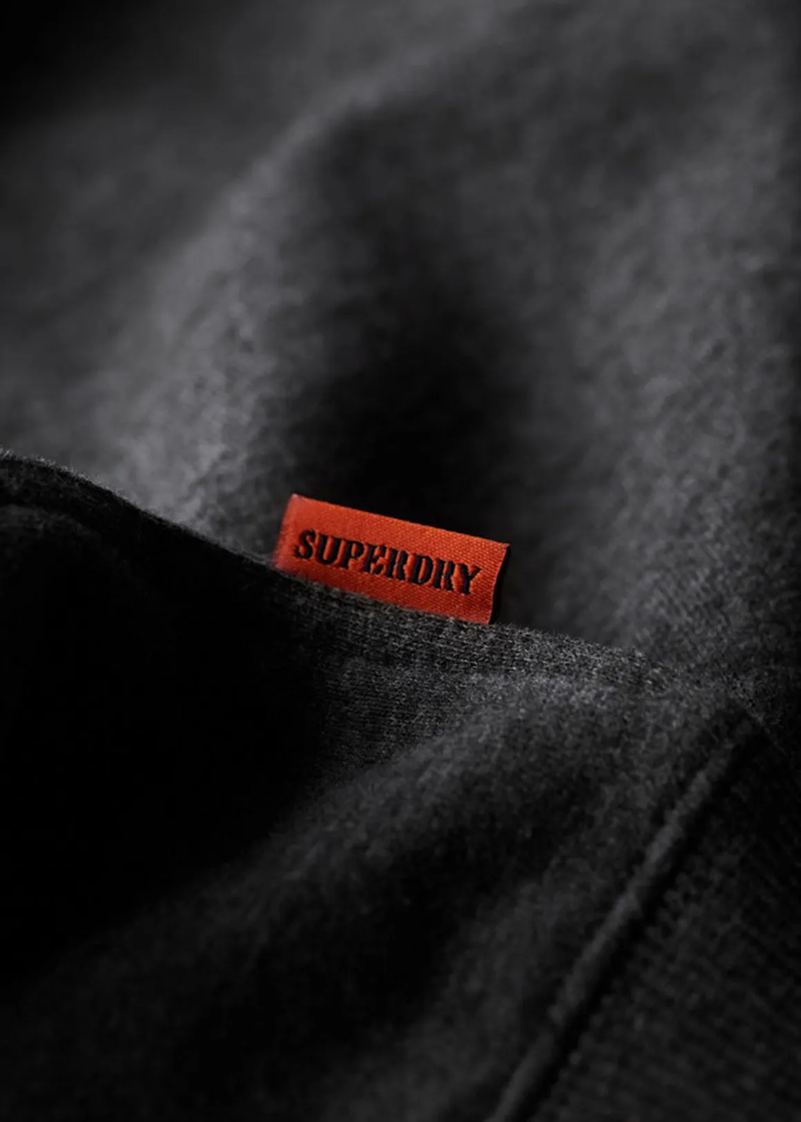 ESSENTIAL LOGO CREW SWEATSHIRT