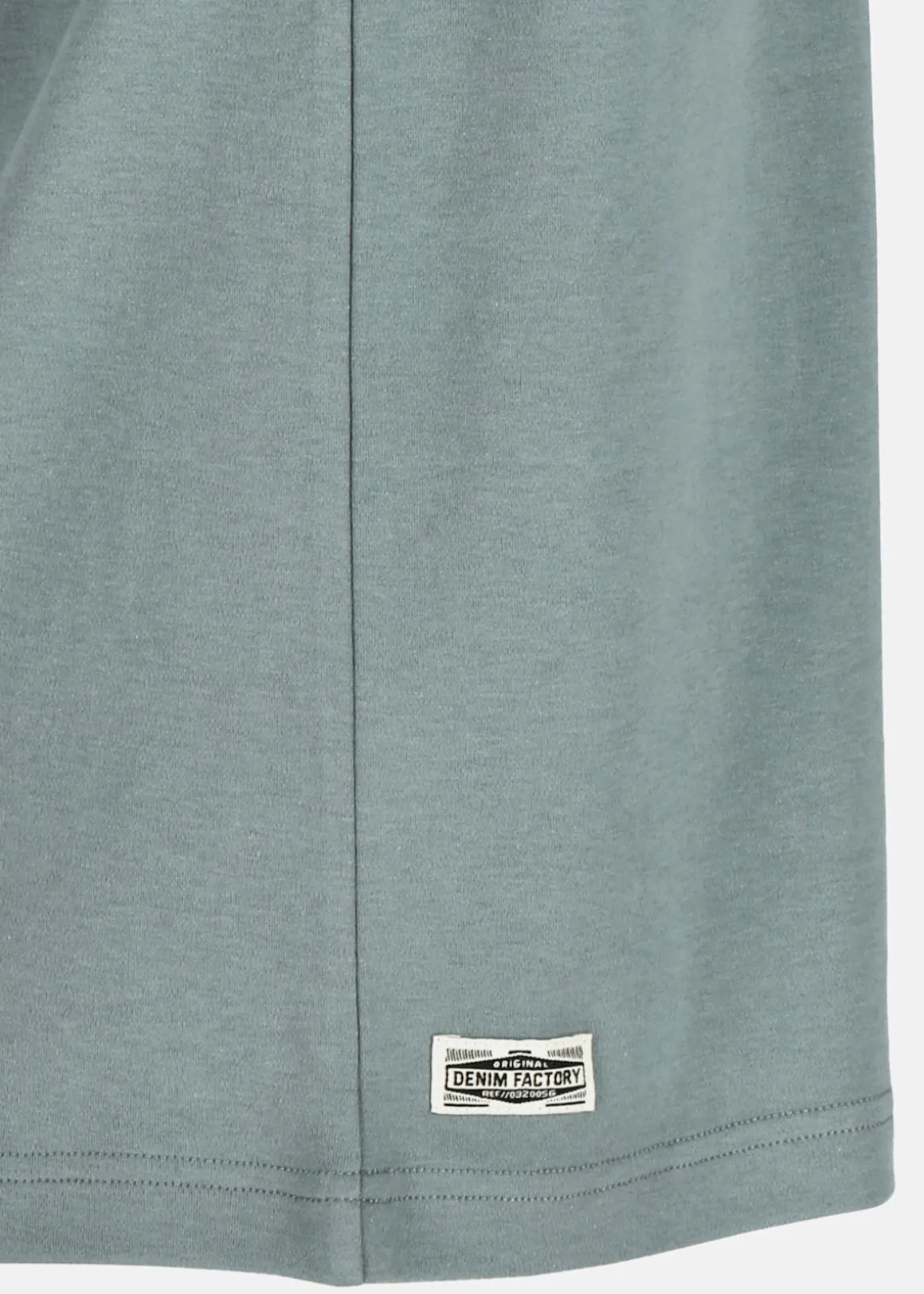 Heavy Tee