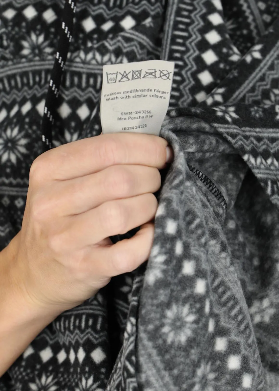 Idre Poncho II W