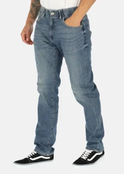 STRAIGHT FIT MVP