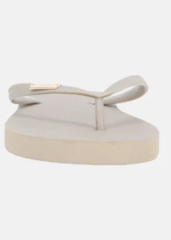 Summer W Flip Flop