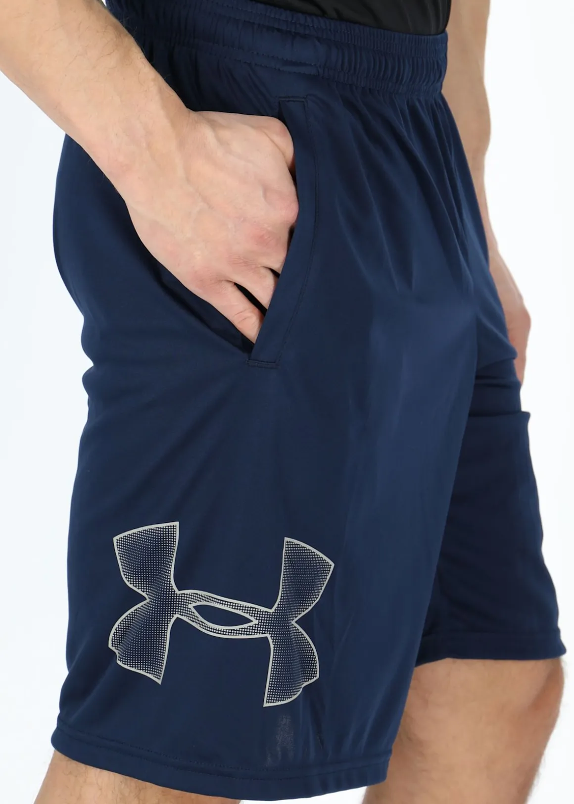 UA TECH GRAPHIC SHORT
